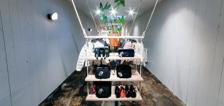 Ecoalf suma y sigue en el extranjero desembarca en &Aacute;msterdam