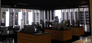 Est&eacute;e Lauder impulsa Mac en Colombia y abre las puertas de su tienda m&aacute;s grande en Bogot&aacute;