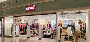 La moda internacional no teme a El Prat: Levi&rsquo;s y Geox abren en el Aeropuerto de Barcelona