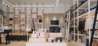 Pr&uuml;ne se refuerza en Per&uacute;: sube la persiana en el centro comercial Plaza San Miguel