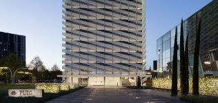 Puig, golpe tras perder Valentino: Prada no renueva su licencia