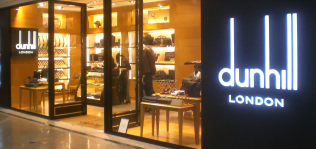 Richemont ficha talento de Burberry para pilotar Dunhill