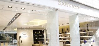Sarkany tantea Miami y Los &Aacute;ngeles para desembarcar en EEUU
