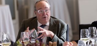 J.L. Nueno (Iese): &ldquo;Las marcas no han sido &uacute;tiles y no han estado a la altura&rdquo;