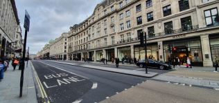 La econom&iacute;a de Reino Unido se encoge un 5,8% en marzo