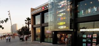 Authentic Brands Group formaliza la compra del due&ntilde;o de Quicksilver 