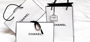 Chanel vuelve a incrementar los precios de sus bolsos por segunda vez en un a&ntilde;o