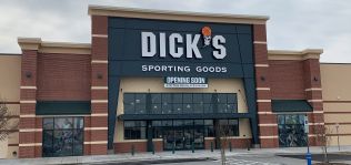 Dick&rsquo;s Sporting Goods eleva su negocio un 10% en 2020