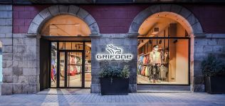 Grifone desaf&iacute;a al &lsquo;par&oacute;n&rsquo; de la nieve y abre tienda en Puigcerd&aacute;