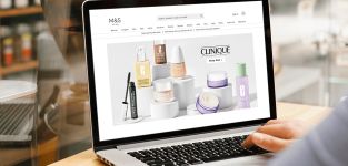 Marks&Spencer vuelve a abrir su ecommerce a terceros: firma un acuerdo con Clinique
