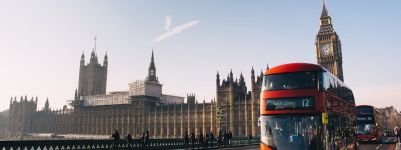 Rentas a la baja y &lsquo;yields&rsquo; comprimidas: el retail brit&aacute;nico andar&aacute; en la niebla en 2023