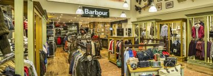 Barbour crece un 32% en 2021 y sube precios por la presi&oacute;n de los costes