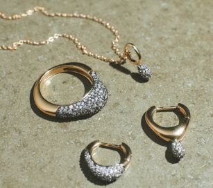 PdPaola se acerca a las colaboraciones con una colecci&oacute;n junto a Scalpers