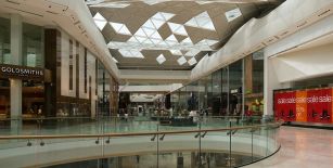 La afluencia a los centros comerciales se eleva un 5,4% en septiembre en Espa&ntilde;a