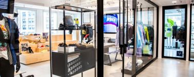 Saks y Authentic Brands crean una &lsquo;joint venture&rsquo; para impulsar las marcas de lujo