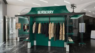 Burberry sigue reforzando su c&uacute;pula y repesca talento para el &aacute;rea de producto