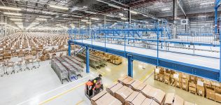 Inditex sella un convenio con la Comunidad de Madrid para ampliar el parque log&iacute;stico de Meco