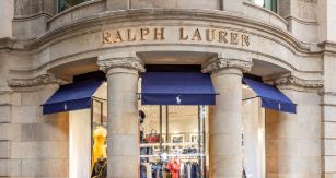 Ralph Lauren prosigue su recuperaci&oacute;n y eleva previsiones para 2025