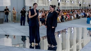 Adolfo Dom&iacute;nguez cierra el primer semestre en negro por primera vez en quince a&ntilde;os