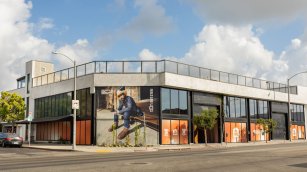 Deckers se dispara gracias al &lsquo;tir&oacute;n&rsquo; de Hoka: el grupo crece un 16% y gana un 27% m&aacute;s en 2024