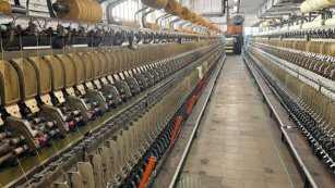 Hilaturas Arnau dice adi&oacute;s a la moda y factura 1,5 millones al calor del tejido t&eacute;cnico