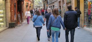 La confianza del consumidor en Espa&ntilde;a vuelve a caer en marzo por tercer mes consecutivo