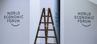 Davos: Qu&eacute; puede aprender la moda de un mundo aislado