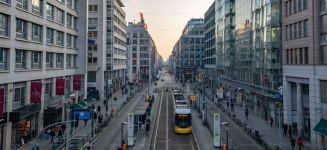 El comercio minorista en la eurozona ralentiza su crecimiento con un alza del 1,5% en enero