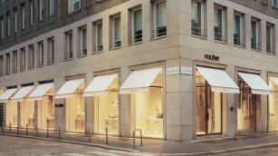 Pol&egrave;ne contin&uacute;a su expansi&oacute;n en Europa y aterriza en Italia con su primer &lsquo;flagship&rsquo;