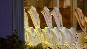 El mercado minorista de joyer&iacute;a y relojer&iacute;a crece un 6% y supera los 2.100 millones en Espa&ntilde;a