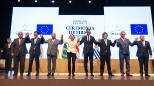 Uni&oacute;n Europea y Mercosur firman un acuerdo comercial hist&oacute;rico