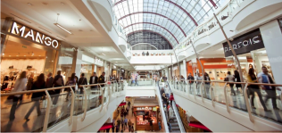 Incertidumbre y clima adverso para el primer a&ntilde;o en rojo de la moda desde 2013