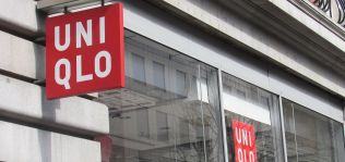 Fast Retailing duplica su beneficio en 2016 pero crece s&oacute;lo un 4%