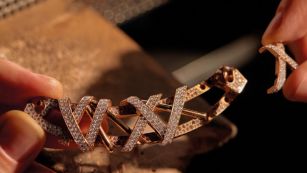 Kering desarrolla su m&uacute;sculo de orfebrer&iacute;a con una compra a trav&eacute;s de Pomellato