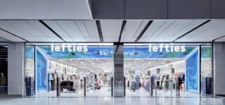 Lefties sigue ampliando su red y aterriza en Italia con su primera tienda en N&aacute;poles