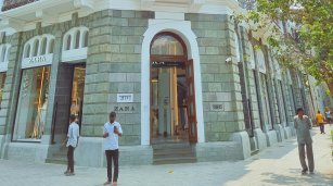 Inditex cierra sesi&oacute;n con la mayor ca&iacute;da del Ibex35 por el lento crecimiento hasta abril