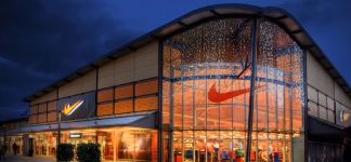 Nike y Adidas, a los juzgados: demanda por cerrar el proyecto de NFTs y por racismo