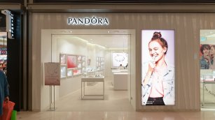 Pandora busca socios para relanzar su negocio en China tras la ca&iacute;da del 80% en sus ventas