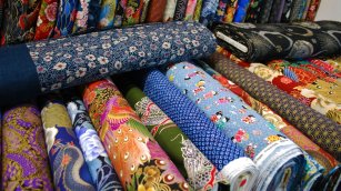 Bangladesh reduce al 20% los aranceles de sus exportaciones a Estados Unidos