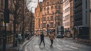 Las ventas de moda en Reino Unido se disparan en julio con un alza del 6,2%