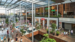 La afluencia a los centros comerciales crece un 6,8% en abril, tras el descenso en marzo