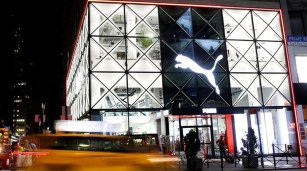 Puma remonta en Bolsa ante la posible salida del capital de los due&ntilde;os de Kering