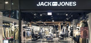 Besteller se al&iacute;a con Fashion for Good para el &lsquo;close the loop&rsquo;