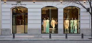 Elisabetta Franchi apuesta por Espa&ntilde;a y sube la persiana de su primera tienda en el pa&iacute;s
