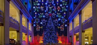 La moda &lsquo;pincha&rsquo; en Navidad: los grandes recortan sus ventas