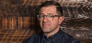 VF sigue reordenando su c&uacute;pula y nombra un presidente para Dickies