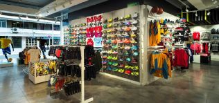 Base roza las trescientas tiendas con una nueva apertura en Canarias