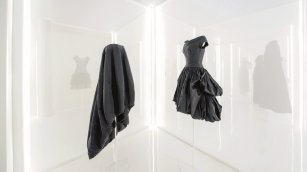 Balenciaga y Ala&iuml;a ser&aacute;n homenajeados en el Museo del Tessuto como Escultores de la forma