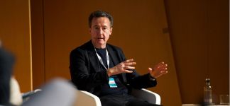 Hoff renueva equipo tras el cambio de socios: sale Barrachina y entra Garc&iacute;a-Denis