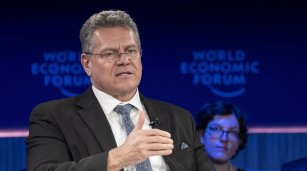 Bruselas baraja un arancel de 2 euros para las compras a plataformas como Shein y Temu